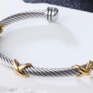 DY bracelet
